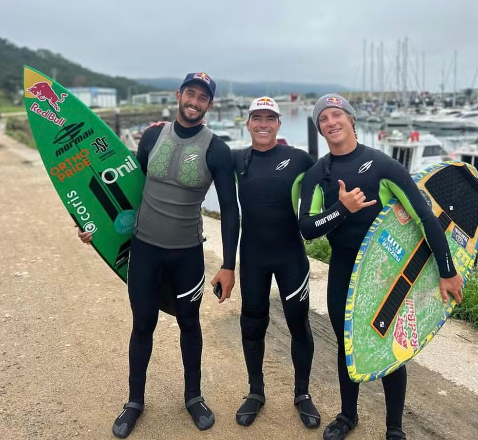 Leia mais sobre o artigo Tricampeão de skimboard, Lucas Fink estreia no Gigantes de Nazaré